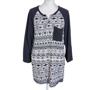 Star Wars Black and White Print Baseball Tee Size Medium Women's Star Wars Top